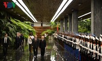 Генсек ЦК КПВ Нгуен Фу Чонг провел переговоры с председателем Госсовета Кубы Раулем Кастро