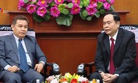 Отечественный фронт Вьетнама и Фронт национального строительства Лаоса укрепляют взаимосвязи