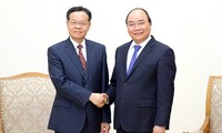 Премьер Вьетнама принял председателя народного правительства Гуанси-Чжуанского автономного района