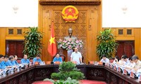 Нгуен Суан Фук провёл рабочую встречу с руководством Конфедерации труда Вьетнама