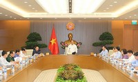 Постоянное бюро правительства Вьетнама обсудило подготовку к саммиту ВЭФ-АСЕАН 2018
