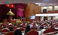 На 8-м пленуме ЦК КПВ обсуждалось социально-экономическое положение страны