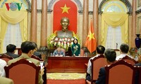 ВрИО президента Вьетнама приняла делегацию лучших крестьян страны 2018 года