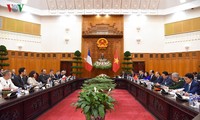 Премьер-министры Вьетнама и Франции провели переговоры