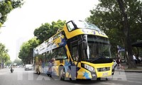 В Ханое открыли новый туристический маршрут на двухэтажном автобусе