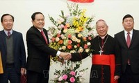 Глава Отечественного фронта Вьетнама поздравил католиков и протестантов с наступающим Рождеством