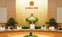 В Ханое прошло очередное апрельское заседание правительства Вьетнама