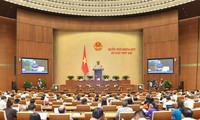 Нацсобрание Вьетнама обсуждает законопроекты в отношении органов власти разных уровней