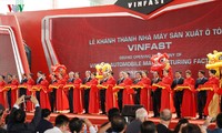Премьер Вьетнама: Vinfast должен активно взаимодейстовать с вьетнамскими производителями автомобилей