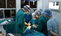 Вьетнам привлекает всё больше иностранцев на лечение в страну