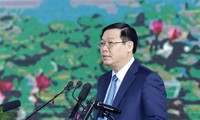 Вице-премьер Выонг Динь Хюэ принял главу китайского страхового конгломерата Тайпин