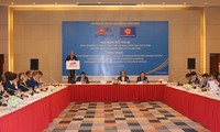 В Ханое прошел диалог между Консультативным советом премьера Вьетнама по реформе и Ассоциацией европейского бизнеса