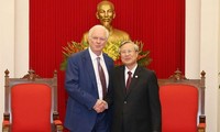 Чан Куок Выонг принял директора Программы Вьетнама при Гарвардском университете