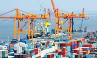 Рекордное положительное сальдо торгового баланса Вьетнама способствует развитию экономики