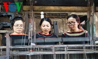 H’Yam Bkrông-la  ou la passion du tissage traditionnel 