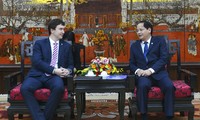 Hanoi et Prague promeuvent la coopération au développement 