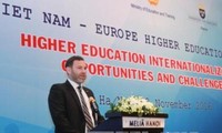 Ouverture du forum sur l’enseignement supérieur Vietnam-Europe