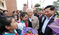 Nguyễn Phú Trọng à la fête de la grande union nationale de Bắc Ninh 