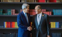 John Kerry et Sergueï Lavrov se sont rencontrés à Lima