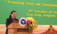 Tong Thi Phong à la 9ème session de l’APA
