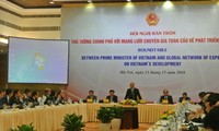 Le Premier ministre à la conférence sur le développement du Vietnam
