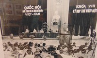 Vernissage d’une exposition de photos sur le Parti communiste vietnamien 