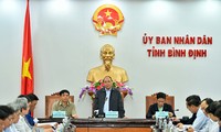 Nguyen Xuan Phuc au chevet des habitants de Binh Dinh