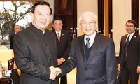 Nguyen Phu Trong rencontre le secrétaire du Comité du PCC de la province de Zhejiang