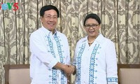 Pham Binh Minh rencontre les ministres des AE des Philippines et de l’Indonésie 