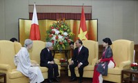 Entrevue entre Nguyen Xuan Phuc et l’empereur du Japon 