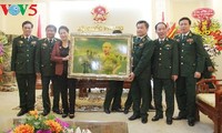 Nguyen Thi Kim Ngan rend visite au commandement des gardes-frontières