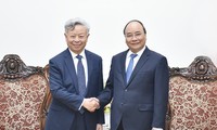 Nguyen Xuan Phuc reçoit des responsables de l’ONU et le président de l’AIIB