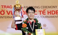 Lê Quang Liêm, gagnant d’échecs au tournoi international HD Bank 2017