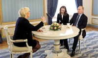 Vladimir Poutine a reçu Marine Le Pen