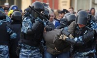 La vague d'arrestations de manifestants en Russie