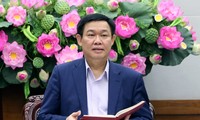 Vuong Dinh Hue: nos politiques monétaires et financières vont dans le bon sens
