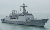 Début des manoeuvres navales conjointes République de Corée, Japon, USA