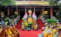 Diverses activités en l’honneur de l’anniversaire de naissance de Bouddha