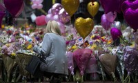 Attentat à Manchester: Une minute de silence en hommage aux victimes