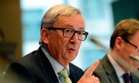   Jean-Claude Juncker met en garde Donald Trump contre un retrait de l'accord de Paris