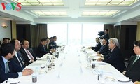 Nguyen Xuan Phuc rencontre des investisseurs japonais