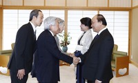 Le Premier ministre rencontre l'Empereur et l'Impératrice du Japon