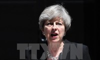 Brexit: Theresa May tente de rassurer les Européens installés au Royaume-Uni 