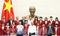 Le PM félicite les sportifs vietnamiens aux SEA GAMES 29