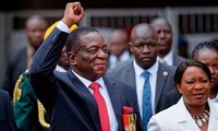 Zimbabwe: Mnangagwa prend officiellement la suite de Mugabe