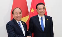 Нгуен Суан Фук встретился с премьером Госсовета КНР и премьер-министром Таиланда