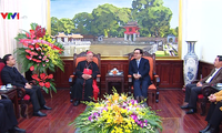 Nouvel an: l’archevêque de Hanoï présente ses vœux au comité municipal du Parti