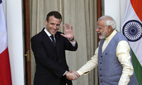 Visite d'Emmanuel Macron en Inde : 13 milliards d'euros de contrats signés