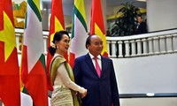 Entretien Nguyên Xuân Phuc-Aung San Suu Kyi