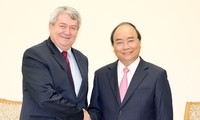 Nguyên Xuân Phuc reçoit le vice-président de la Chambre basse tchèque